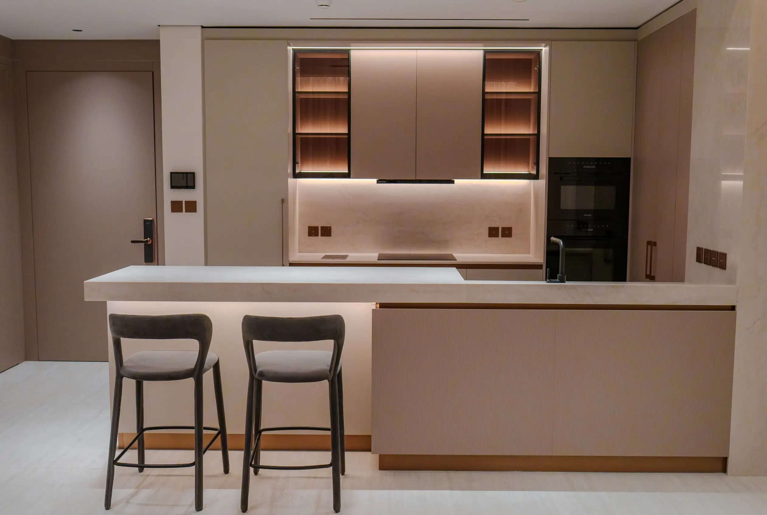 3 chambres + maid